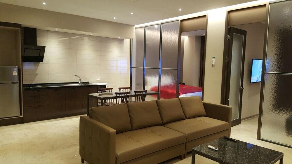 The Empress Hotel Daejeon Esterno foto